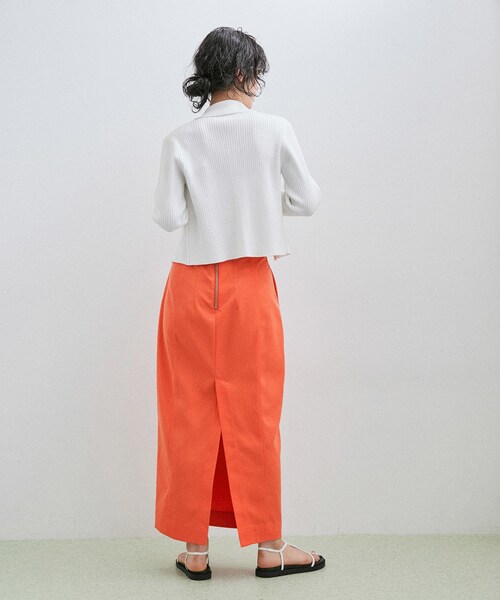 ADAM ET ROPE'（アダムエロペ）の「【サステナブル】コルセットコクーンスカート（スカート・レディース・ブラック/オフホワイト/レッド系・36/38）」の21枚目の写真