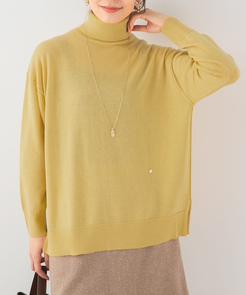 URBAN RESEARCH ROSSO（アーバンリサーチロッソ）の「F by ROSSO　ウォッシャブル抗ピルタートルニット（ニット/セーター・レディース・BEIGE/YELLOW/RED/NAVY・Free）」の3枚目の写真
