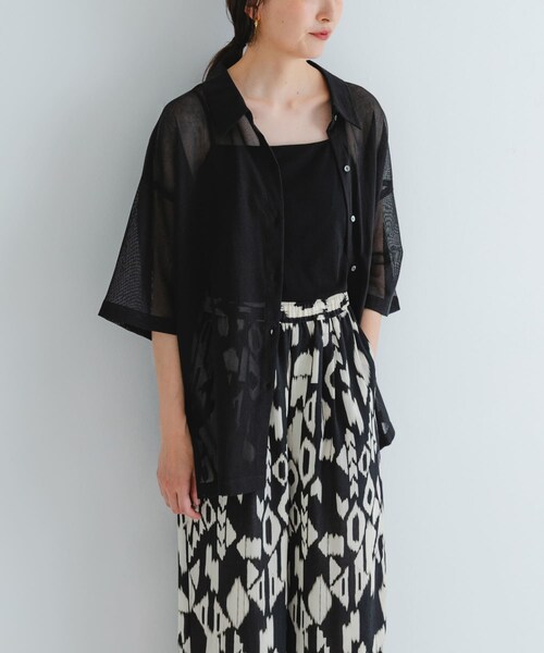 URBAN RESEARCH（アーバンリサーチ）の「コットンカラミシアーオーバーシャツ（シャツ/ブラウス・レディース・BLACK/OFF・FREE）」の19枚目の写真