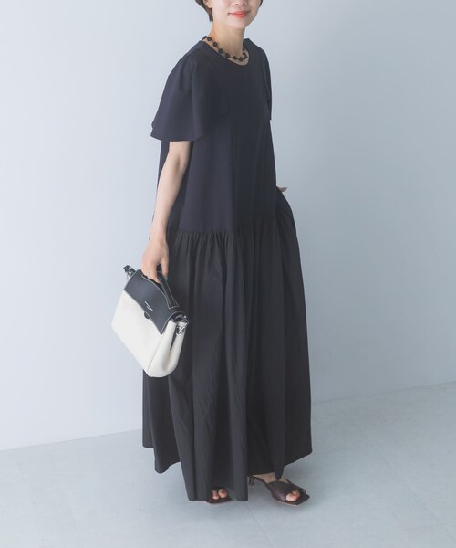 URBAN RESEARCH ROSSO（アーバンリサーチロッソ）の「Mewl　ペタルスリーブドッキングワンピース（ワンピース・レディース・BLACK/NAVY・Free）」の12枚目の写真