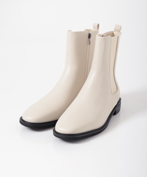 URBAN RESEARCH ROSSO（アーバンリサーチロッソ）の「KOMOREBI MUSEUM　ブーツ（ブーツ・レディース・BLACK/CREAM・24/25）」の6枚目の写真