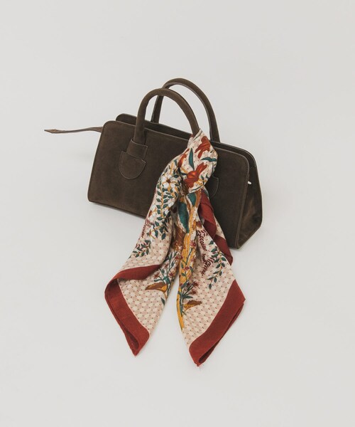 KBF（ケイビーエフ）の「ヴィンテージフラワースカーフ（バンダナ/スカーフ・レディース・RED/ORANGE・One）」の3枚目の写真