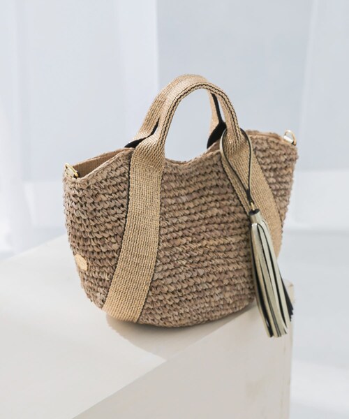 URBAN RESEARCH ROSSO（アーバンリサーチロッソ）の「VIOLAd’ORO　ラフィア2WAYバッグ（かごバッグ・レディース・NATUGLD/NATUBLK/WBRNGOLD・-）」の15枚目の写真