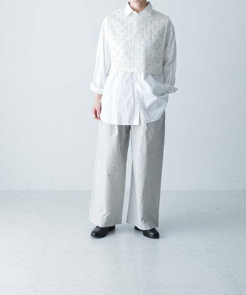 かぐれ（カグレ）の「ドット刺繍ウールガーゼビブ（ベスト・レディース・IVORY/BLACK・FREE）」の9枚目の写真