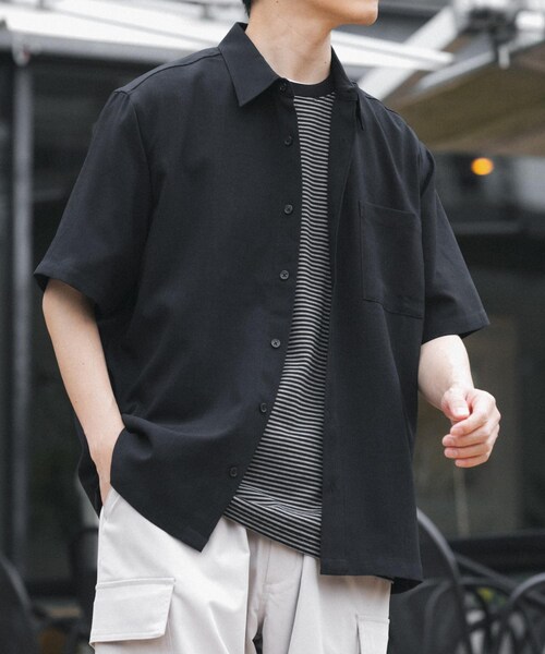 ITEMS URBANRESEARCH(アイテムズ アーバンリサーチ)の「『接触冷感/吸水速乾/イージーケア/UVカット』クイックドライリネンタッチ半袖シャツ(シャツ/ブラウス・メンズ・BLK/CHA/BEG/OLV・M/L)」の15枚目の写真