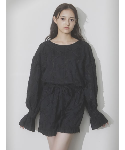 merry jenny（メリージェニー）の「fluffy flower ミニオールインワン（つなぎ/オールインワン・レディース・オフホワイト/ブラック・F）」の4枚目の写真