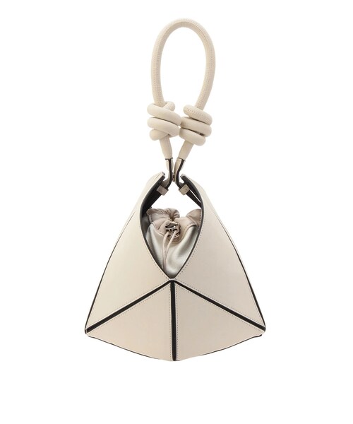 ELENDEEK(エレンディーク)の「TRIANGLE 2WAY BAG(ハンドバッグ・レディース・ブラック/ボルドー/シルバー/アイボリー・F)」の4枚目の写真