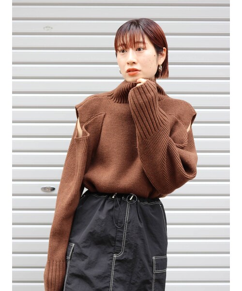 Ungrid（アングリッド）の「オープンショルダーデザインニット（ニット/セーター・レディース・ブラウン/アイボリー/ライトグレー/ブラック/オレンジ・F）」の19枚目の写真