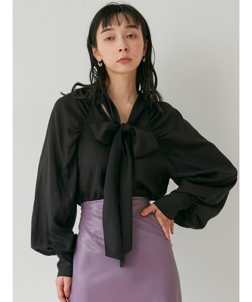 LAGUNAMOON（ラグナムーン）の「2WAYボウタイブラウス（シャツ/ブラウス・レディース・アイボリー/ブラック/グリーン/ブラウン・F）」の13枚目の写真
