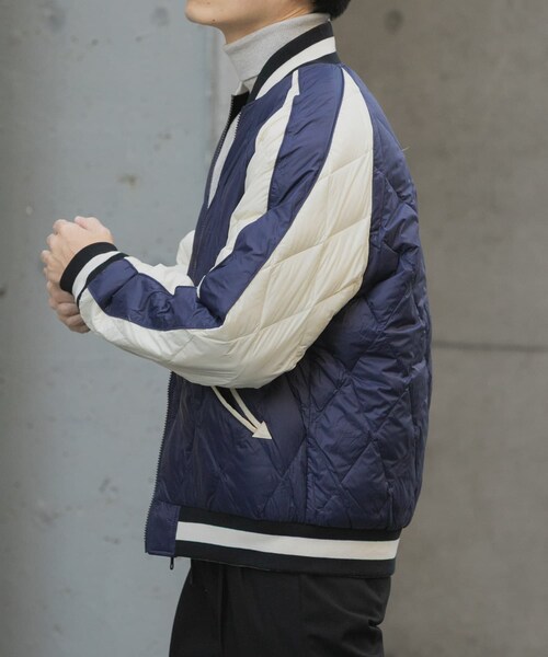 ITEMS URBANRESEARCH（アイテムズ アーバンリサーチ）の「TAION　Reversible SKAJAN Down Jacket（その他アウター・メンズ・BLK×NVY/BGD×D.NVY・M/L/XL）」の4枚目の写真