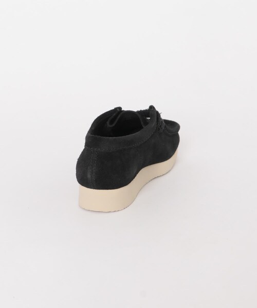URBAN RESEARCH DOORS(アーバンリサーチドアーズ)の「CLARKS WALLABEE LITE(その他シューズ・レディース・Black Sde/Red Suede・4.5/5/5.5)」の6枚目の写真