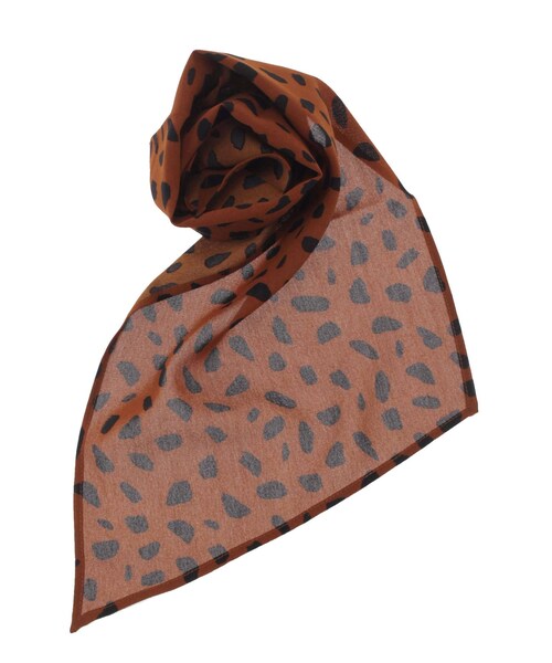 RESEXXY（リゼクシー）の「ジラフ柄スカーフ（マフラー・レディース・ホワイト/ブラック/ブラウン・F）」の7枚目の写真