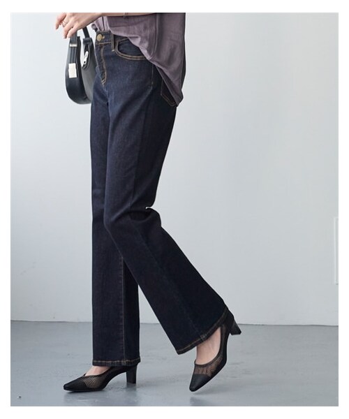 nissen（ニッセン）の「すごのびストレッチデニムブーツカットパンツ（ゆったり太もも）（選べる3レングス）＜大きいサイズ有＞（チノパンツ・レディース・フェードブルー/ユーズドブルー/ネイビー・L/LL/3L/4L/5L/6L/8L/10L）」の7枚目の写真