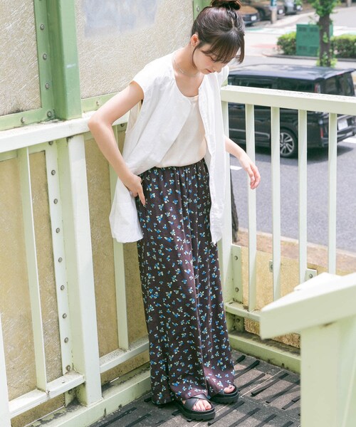 ITEMS URBANRESEARCH（アイテムズ アーバンリサーチ）の「バルーンベスト（ベスト・レディース・WHT/BLK・FREE）」の8枚目の写真