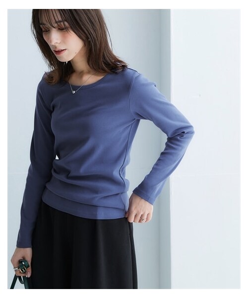 nissen（ニッセン）の「綿100%フライス素材クルーネックロングTシャツ（Tシャツ/カットソー・レディース・黒/オフホワイト/チャコール/ダスティーピンク/ディープグリーン/ワイン/カーキグレー/ライトグレー/ブルー/コーラルピンク/ピスタチオ/ラベンダー/ミントグリーン・S/M/L/LL/3L）」の18枚目の写真