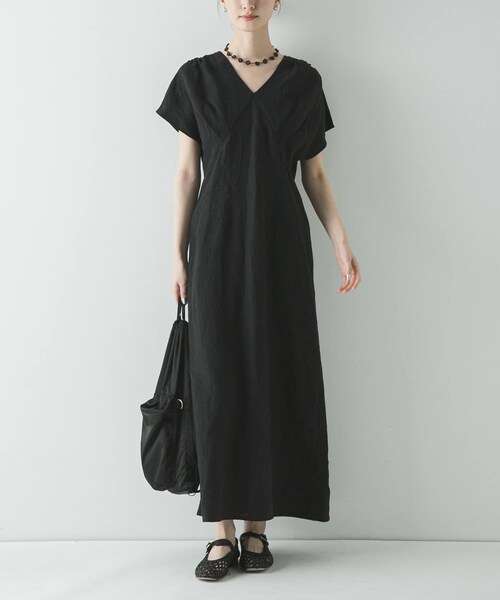 URBAN RESEARCH(アーバンリサーチ)の「フレンチスリーブリネンワンピース(ワンピース・レディース・BEIGE DOT/BEIGE/BLACK・36/38)」の14枚目の写真