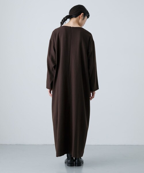 かぐれ(カグレ)の「WIRROW Botany wool dress(ワンピース・レディース・Mauve gray/Dark brown・1)」の10枚目の写真