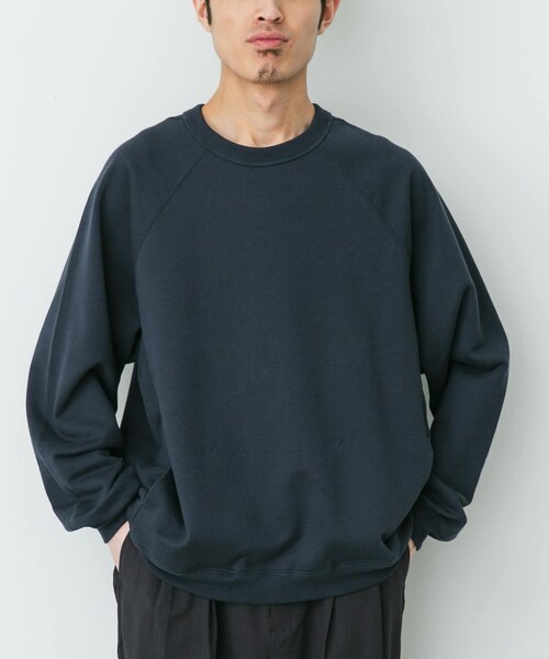 URBAN RESEARCH DOORS(アーバンリサーチドアーズ)の「STILL BY HAND フレンチテリーラグランスウェット(スウェット・メンズ・PINK BEIGE/INK BLACK/SLATE BLUE・46/48)」の4枚目の写真