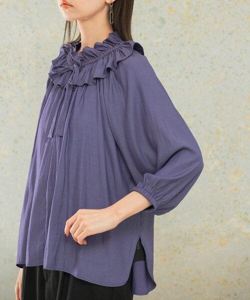 URBAN RESEARCH ROSSO（アーバンリサーチロッソ）の「フリルギャザーブラウス（シャツ/ブラウス・レディース・grape/ivory・FREE）」の16枚目の写真