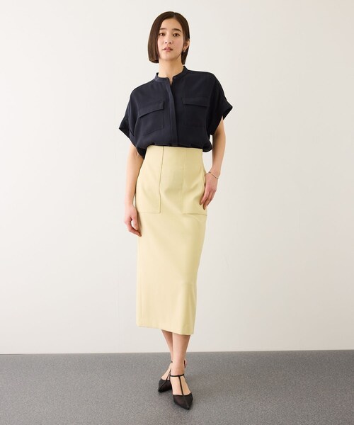 ROPE'(ロペ)の「ライトトリアセバックサテンフラップブラウス/セットアップ対応・イージーケア(シャツ/ブラウス・レディース・ベージュ/ネイビー/ダークブラウン/ブラック/ワイン・F)」の13枚目の写真