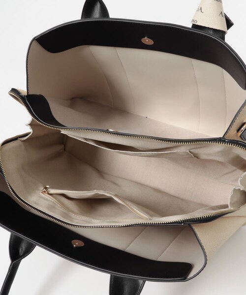 RODE SKO（ロデスコ）の「『別注』AJUGA×RODESKO　ロゴリボン付ビッグトート（トートバッグ・レディース・IVORYxBLK/OFFxCAMEL・One）」の8枚目の写真