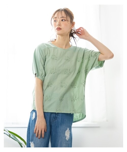 nissen（ニッセン）の「大きいサイズゆるシルエットレース切替プルオーバー（Tシャツ/カットソー・レディース・オフホワイト/マスタード/サックス/ミント/チャコールグレー・L~LL相当/3L~4L相当/5L~6L相当/8L相当/10L相当）」の10枚目の写真