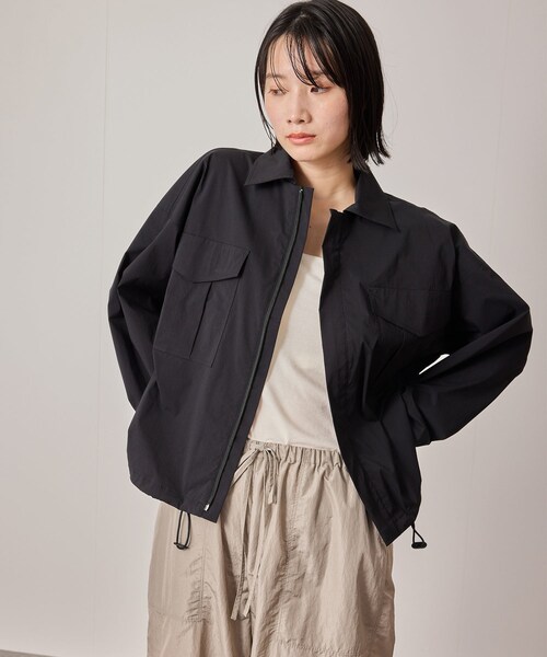 NERGY（ナージー）の「【ウォッシャブル対応】ナイロンZIPウィンドブレーカー（ナイロンジャケット・レディース・ブラック/キナリ・F）」の11枚目の写真