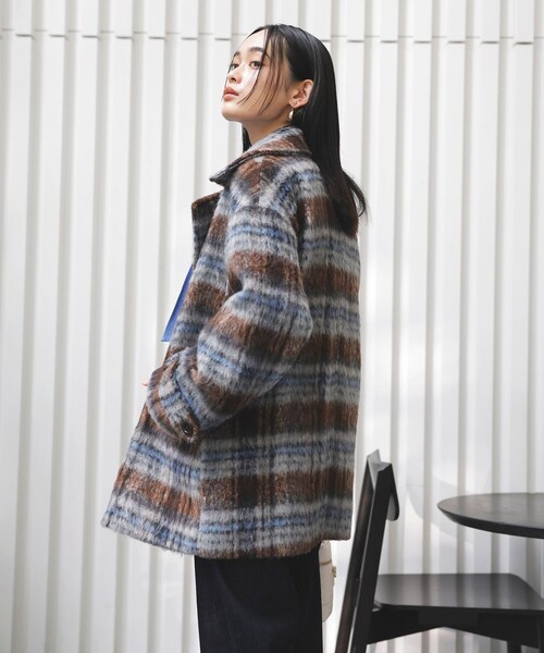 VIS(ビス)の「【WEB限定】シャギーミディ丈Pコート(ピーコート・レディース・ブラウン系/ネイビー・M/S)」の6枚目の写真