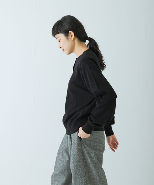 かぐれ（カグレ）の「コットンカシミヤヘンリーネックニット（ニット/セーター・レディース・YELLOW/GREEN/BLACK・Free）」の10枚目の写真