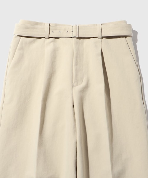 ADAM ET ROPE'（アダムエロペ）の「コットンダブルクロス　ベルテッドスラックス（スラックス・メンズ・ブラック/ベージュ・L/M）」の6枚目の写真