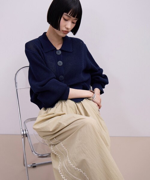 ADAM ET ROPE'(アダムエロペ)の「【WEB限定】ワイドリブヘムポロカーディガン(カーディガン/ボレロ・レディース・ネイビー/レッド系/ピンク・F)」の15枚目の写真