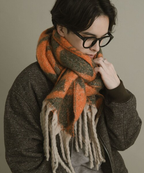 SENSE OF PLACE by URBAN RESEARCH（センスオブプレイスバイアーバンリサーチ）の「ラインチェックボリュームマフラー（マフラー・メンズ・RED/ORANGE・One）」の10枚目の写真