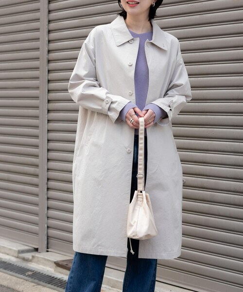 URBAN RESEARCH DOORS（アーバンリサーチドアーズ）の「塩縮コットンステンカラーコート（ステンカラーコート・レディース・LIGHT GRAY/BEIGE・M）」の5枚目の写真