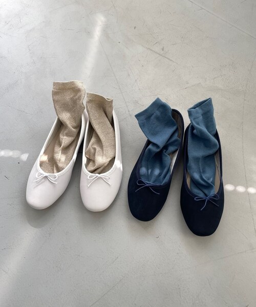 URBAN RESEARCH DOORS(アーバンリサーチドアーズ)の「別注バレエシューズ(バレエシューズ・レディース・IVORY/NAVY・36/37/38)」の7枚目の写真