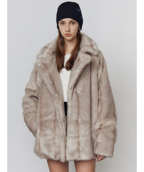EMODA（エモダ）の「ミディフェイクファーコート（ダウンジャケット/コート・レディース・グレー/ブラウン/ベージュ・F）」の9枚目の写真