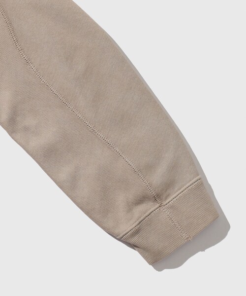 ADAM ET ROPE'(アダムエロペ)の「【NVRFRGT/ネヴァーフォーゲット】PANELED ZIP UP HOODIE(パーカー・メンズ・キナリ/ネイビー・1/2)」の9枚目の写真