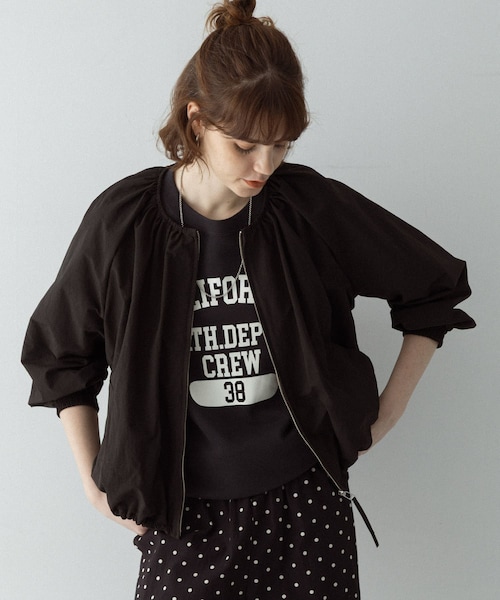 URBAN RESEARCH Sonny Label（アーバンリサーチサニーレーベル）の「『UR TECH』バルーンショートブルゾン（ブルゾン・レディース・ブラック/アイボリー/ベージュ・Free）」の2枚目の写真