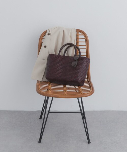 URBAN RESEARCH DOORS（アーバンリサーチドアーズ）の「カラーシーグラストートバッグ（トートバッグ・レディース・BROWN/BLUE・-）」の4枚目の写真