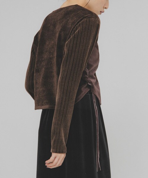 KBF（ケイビーエフ）の「モールジャガードカーディガン（カーディガン/ボレロ・レディース・BEIGE/BROWN/BLACK・One）」の14枚目の写真