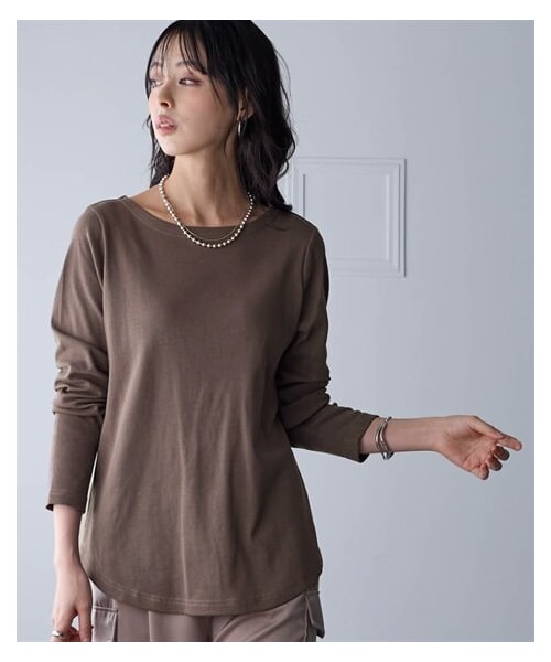 nissen（ニッセン）の「綿１００％フライス素材ボートネック長袖Ｔシャツ（UVカット）＜大きいサイズ有＞（Tシャツ/カットソー・レディース・黒/オフホワイト/グレージュ/杢チャコールグレー/ネイビー/クラウドピンク/トープ・S/M/L/LL/3L/4L/5L/6L/8L/10L）」の6枚目の写真