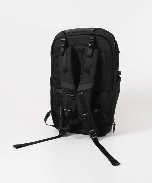 URBAN RESEARCH(アーバンリサーチ)の「AER TRAVEL PACK 4 28L(バックパック/リュック・メンズ・BLACK・Free)」の4枚目の写真