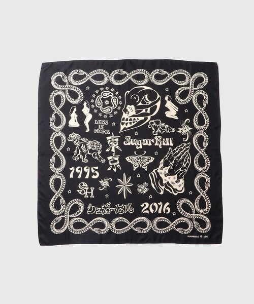 ADAM ET ROPE'（アダムエロペ）の「【SUGARHILL/シュガーヒル】SILK SCARF（ストール/ショール・メンズ・ブラック/ホワイト・F）」の2枚目の写真