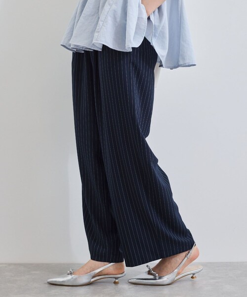 VIS（ビス）の「【接触冷感/UVケア】ピンストライプリラックスワイドパンツ（その他パンツ・レディース・グレー/キナリ/ネイビー系・M/S）」の14枚目の写真
