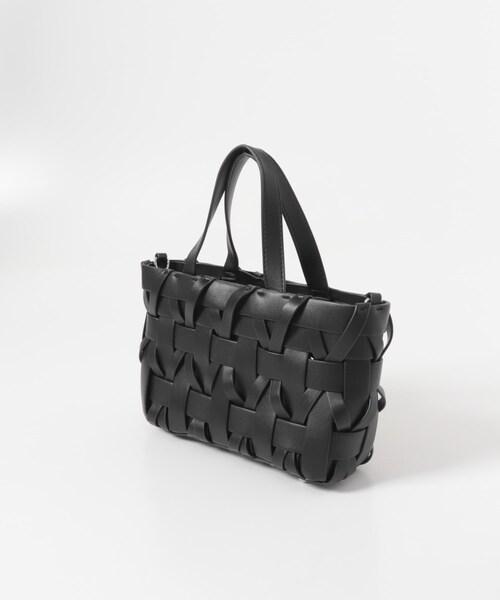 URBAN RESEARCH ROSSO（アーバンリサーチロッソ）の「KOMOREBI MUSEUM　MESH BAG（ハンドバッグ・レディース・IVORY/BLACK・-）」の8枚目の写真