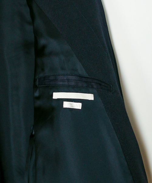 ADAM ET ROPE'（アダムエロペ）の「【blurhms】Wool Surge Cardigan Jacket（テーラードジャケット・メンズ・ネイビー・2/3）」の9枚目の写真