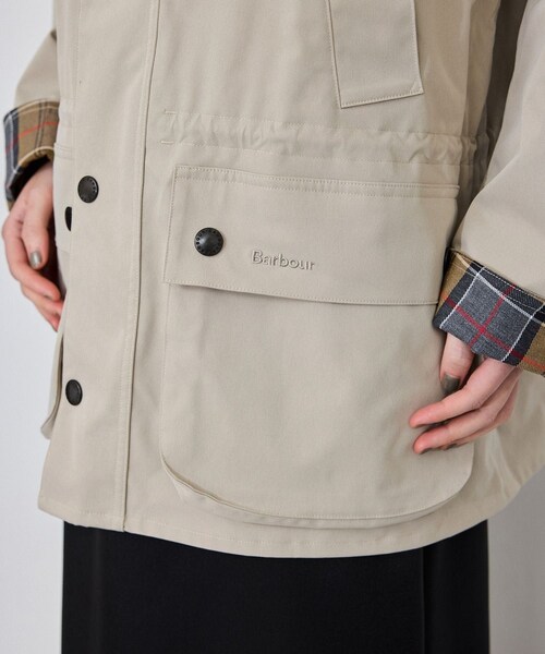ADAM ET ROPE'(アダムエロペ)の「【Barbour for ADAM ET ROPE'】別注Shirring Bedale(その他アウター・レディース・ブラック/ベージュ・34/36)」の17枚目の写真