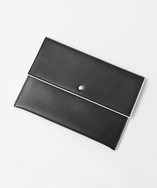 URBAN RESEARCH Sonny Label（アーバンリサーチサニーレーベル）の「01プリントレザークラッチバッグ（クラッチバッグ・レディース・ブラック/アイボリー/ピンク・one/One）」の4枚目の写真