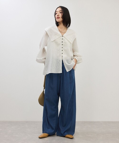 ADAM ET ROPE'(アダムエロペ)の「ワイドカラーブラウス(シャツ/ブラウス・レディース・ホワイト系/ベージュ系・F)」の6枚目の写真