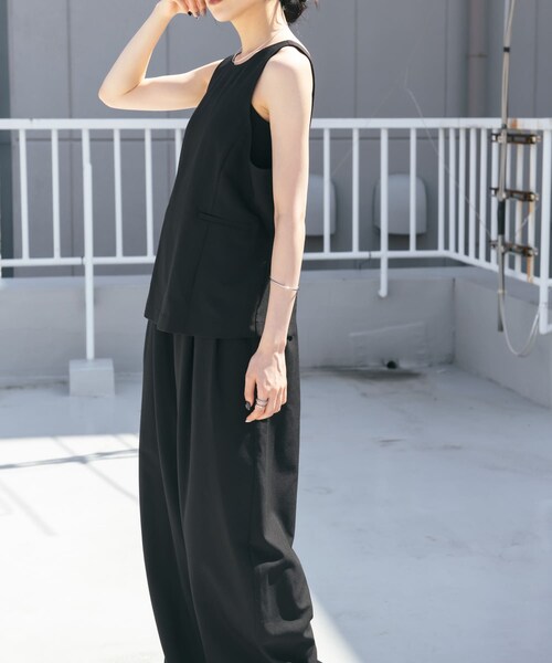 KBF（ケイビーエフ）の「バックオープンベストセットアップ（セットアップ・レディース・BLACK/BEIGE/BROWN・one）」の6枚目の写真