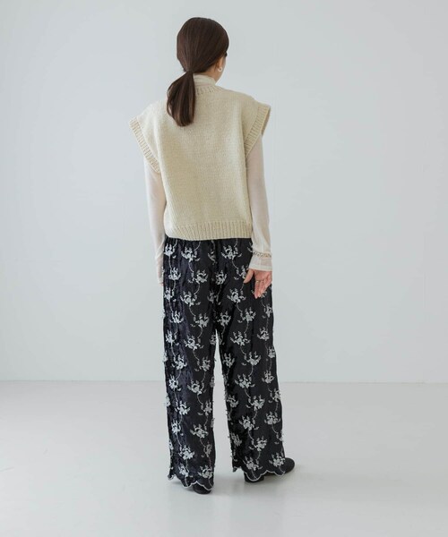URBAN RESEARCH(アーバンリサーチ)の「crinkle crinkle crinkle velvet embroidery pants(その他パンツ・レディース・SILVERLAME/BLACKLAME・FREE)」の13枚目の写真